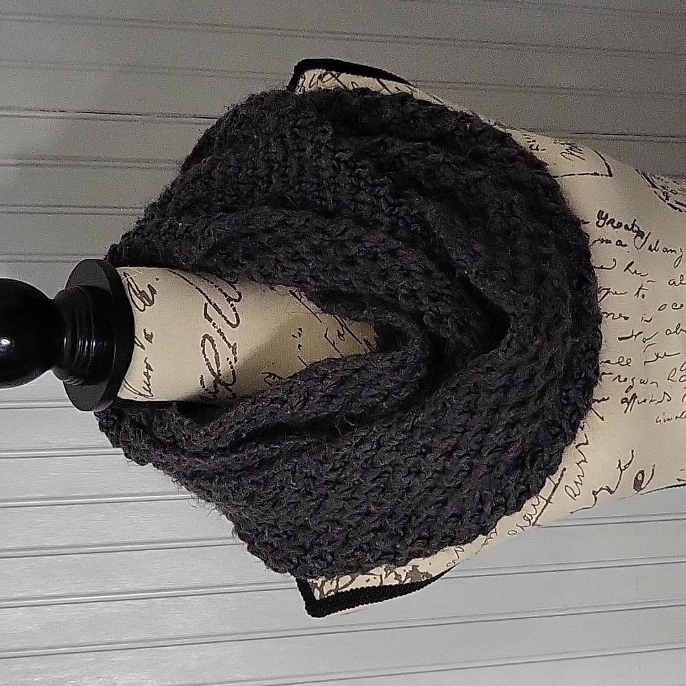 old navy gray scarf